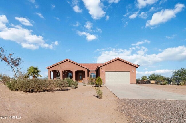 1511 S 377th Ave in Tonopah, AZ - Building Photo - Building Photo