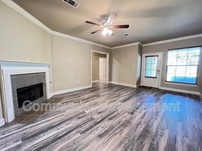 4848 Windsor Village Dr in Baton Rouge, LA - Building Photo - Building Photo