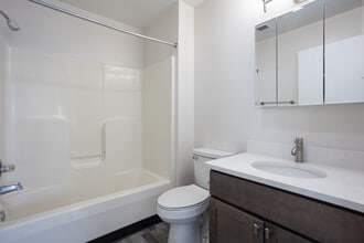 Fountain Park Apartments in DeWitt, MI - Building Photo - Interior Photo