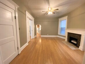 1440 N Corona St, Unit 1 in Denver, CO - Building Photo - Building Photo