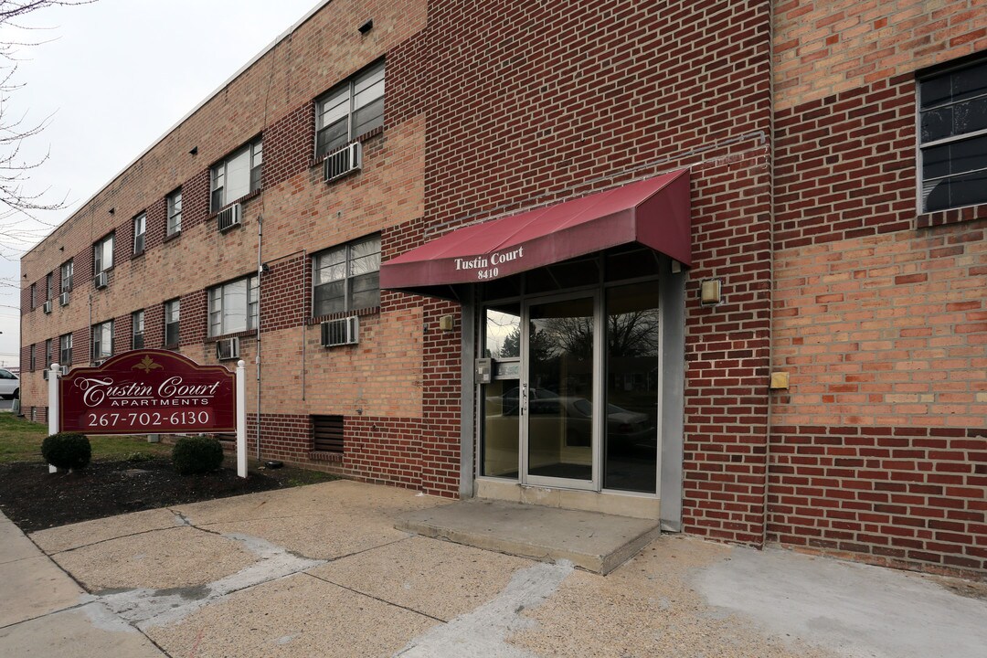 Tustin Court Apartments in Philadelphia, PA - Building Photo