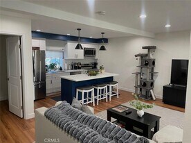 1391 Grand Ave in Long Beach, CA - Building Photo