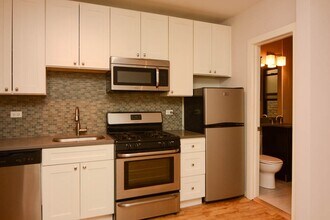 2839 W Palmer in Chicago, IL - Foto de edificio - Building Photo