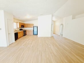 691 Purple Aster Ave SW in Los Lunas, NM - Building Photo - Building Photo