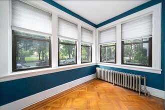 644 West Side Ave in Jersey City, NJ - Building Photo - Building Photo
