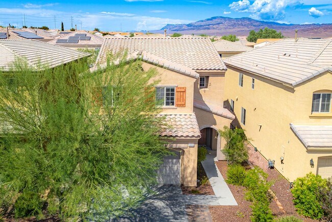 10614 Mt Blackburn Ave in Las Vegas, NV - Building Photo - Building Photo