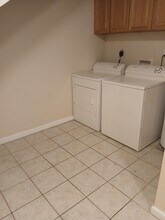 510 S Poplar St in Carbondale, IL - Foto de edificio - Building Photo