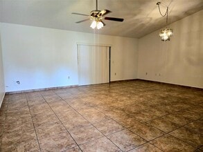 611 Cotulla Dr in Kissimmee, FL - Building Photo - Building Photo