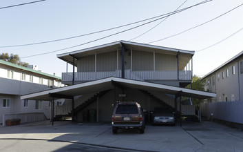 138 Village Ct in Walnut Creek, CA - Building Photo - Building Photo