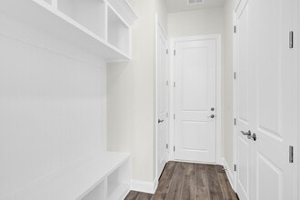 4757 Anise Cir in Sherrills Ford, NC - Building Photo - Building Photo