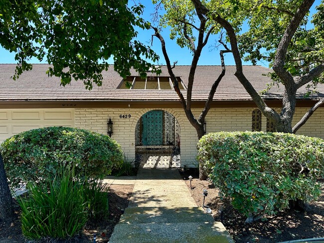 6429 Rancho Park Dr in San Diego, CA - Building Photo - Building Photo