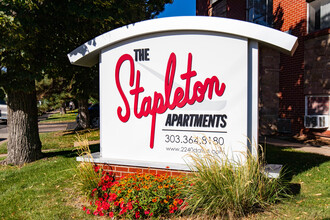 The Stapleton Apartments in Aurora, CO - Foto de edificio - Building Photo