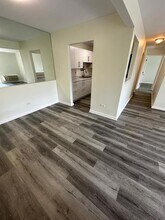 900 N Lakeside Dr in Vernon Hills, IL - Building Photo - Building Photo