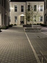 3135 Grove Ct in Mechanicsburg, PA - Foto de edificio - Building Photo