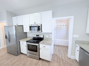 419 Eaton St in Central, SC - Building Photo - Building Photo