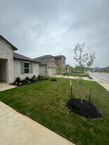 408 Chaco Lp in Seguin, TX - Building Photo