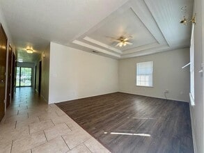 221 Fox Run Pl in Lowell, AR - Building Photo - Building Photo