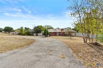 180 County Rd 4933 in Kempner, TX - Building Photo - Building Photo