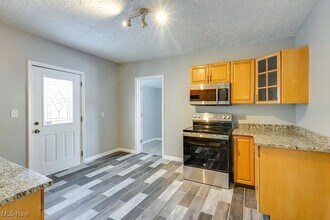 2613 Lexington Ave in Lorain, OH - Building Photo - Building Photo