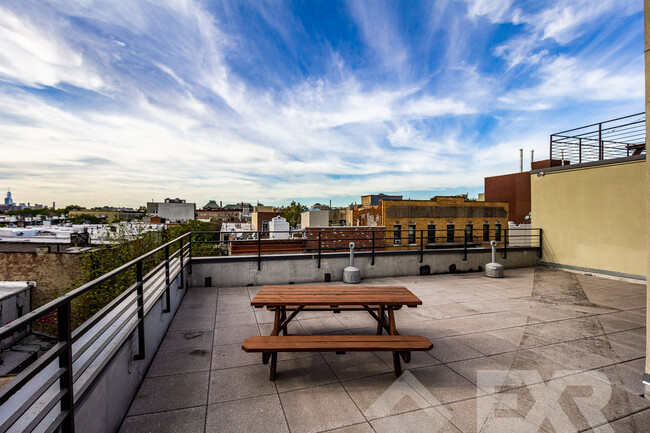 286 Stanhope St in Brooklyn, NY - Building Photo - Building Photo