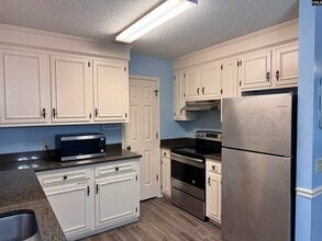 1700 Brigatine Dr in Sumter, SC - Building Photo - Building Photo