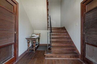 5918 La Vista Dr in Dallas, TX - Building Photo - Building Photo