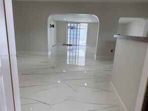 11602 NW 58th Ave in Hialeah, FL - Building Photo - Building Photo