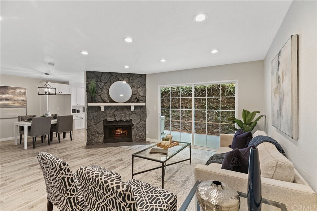 13724 Cordary Ave in Hawthorne, CA - Building Photo