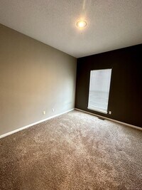 10325 Parkview Ave photo'