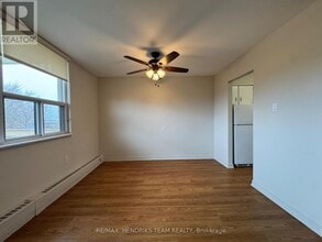 156 Fitch St in Welland, ON - Building Photo - Building Photo