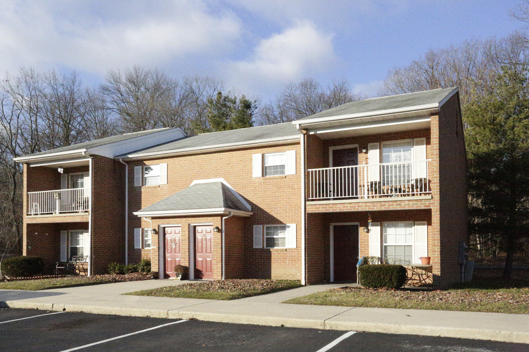 Marlowe Garden Apartments in Falling Waters, WV - Building Photo