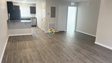 7383 Midway Terrace-Unit -2 in Ocala, FL - Building Photo - Building Photo