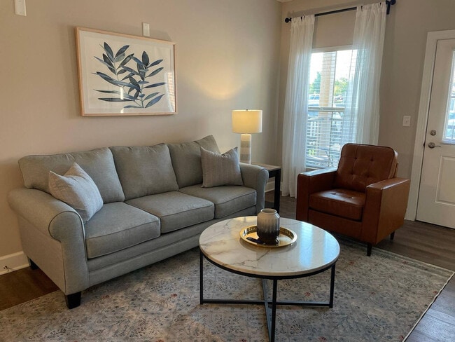 740 Zumstein Ln in Westerville, OH - Foto de edificio - Building Photo