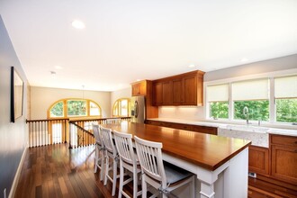 4 Manor Way in Cohasset, MA - Building Photo - Building Photo