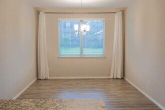 7831 London Tower Ln in Houston, TX - Building Photo - Building Photo