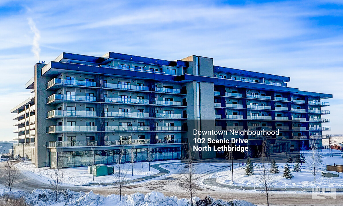 102 Scenic Dr N in Lethbridge, AB - Building Photo