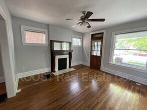 1701-1707 N Summit St in Columbus, OH - Foto de edificio - Building Photo