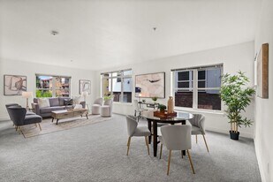 1620 Belmont Ave in Seattle, WA - Building Photo