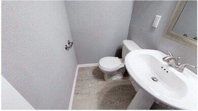 509 N Elm St in Arlington, TX - Building Photo - Building Photo