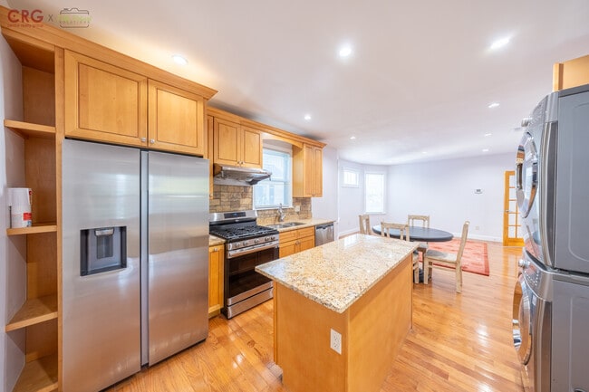 7 Alcott St, Unit 2