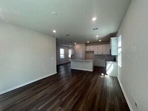 14210 Lanikai Beach Dr in Orlando, FL - Building Photo - Building Photo