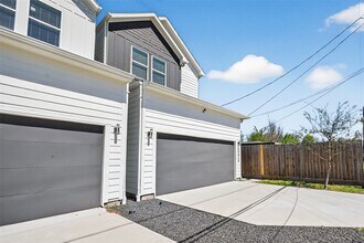 6626 Highrock Rd in Houston, TX - Building Photo - Building Photo