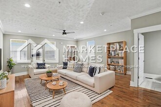 2437/121 Bell St in Ashland City, TN - Building Photo - Building Photo