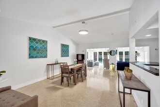 2616 NE 27th Terrace in Fort Lauderdale, FL - Building Photo - Building Photo