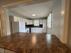 215 Greenleaf St SW in Jacksonville, AL - Building Photo - Building Photo