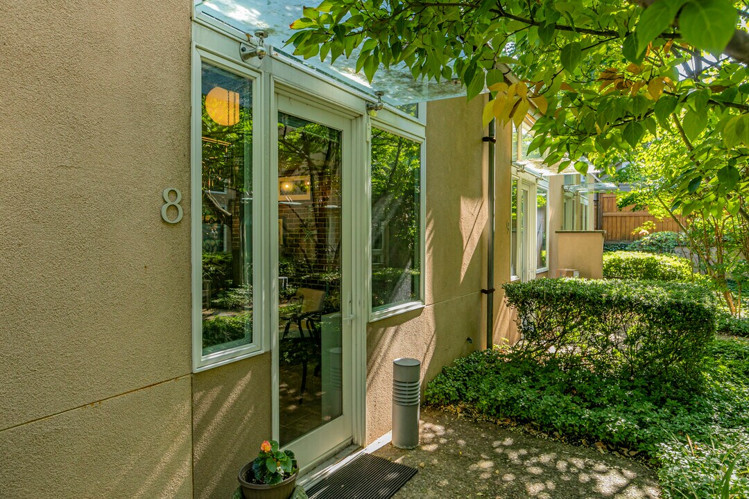 36 Moore St in Princeton, NJ - Building Photo