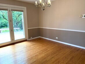 1325 Reid St in Western Springs, IL - Building Photo - Building Photo