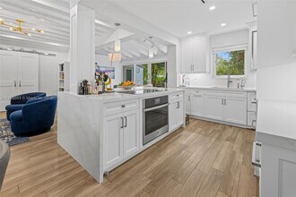 90 NE 106th St in Miami Shores, FL - Building Photo - Building Photo