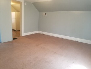 517 Morris St in Oglesby, IL - Building Photo - Building Photo