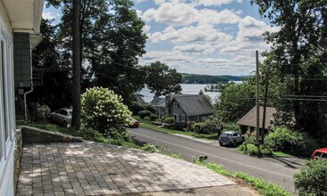 9 Longview Dr in Brookfield, CT - Building Photo - Building Photo
